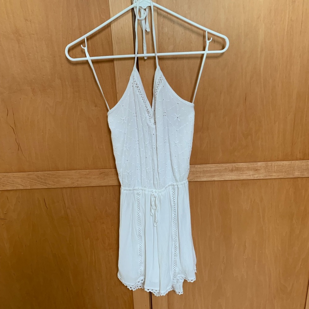 Hollister white romper with lace detailing XS